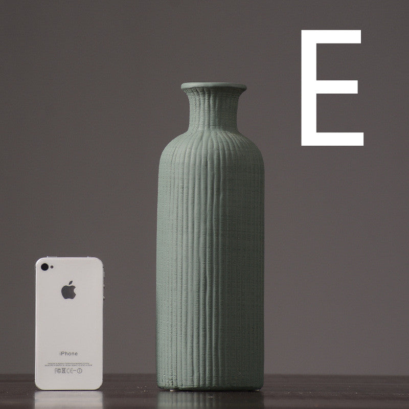 Ceramic Dried Flower Vase for Elegant Home Décor